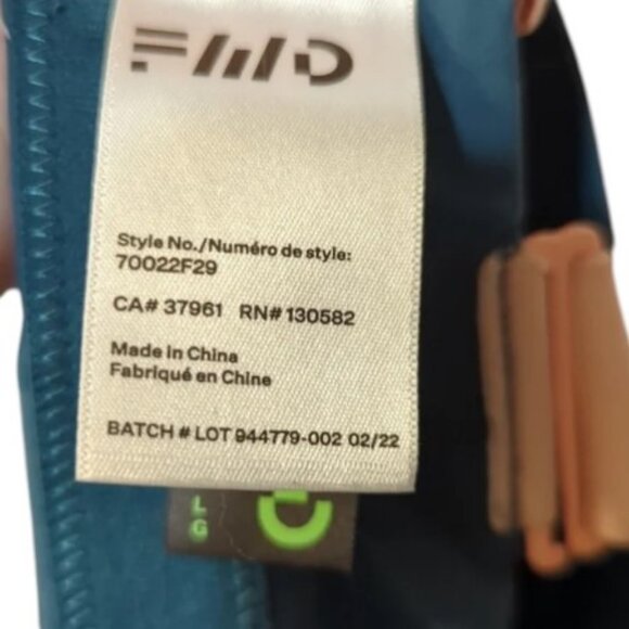 FWD push women's sports bra - Picture 10 of 10